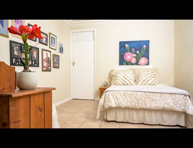 4 BEDROOM HOUSE FOR SALE IN COWIES HILL